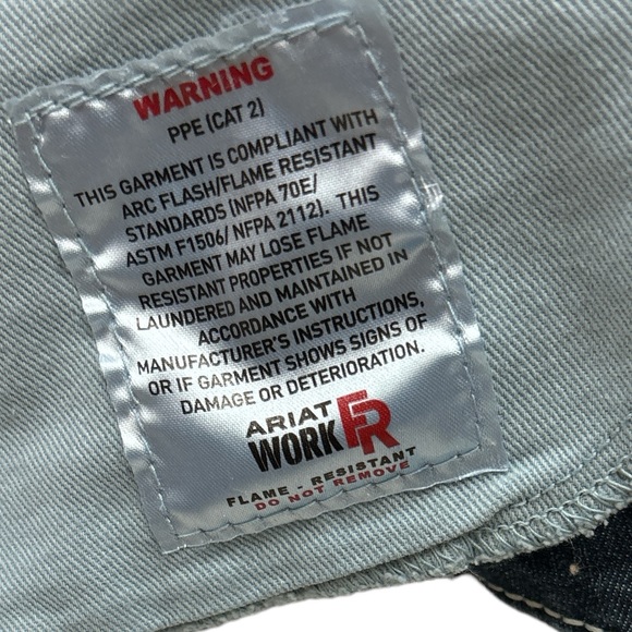 NWT WOMEN'S ARIAT FR Stretch DuraLight Ella Jean
SIZE 33L - Picture 11 of 14